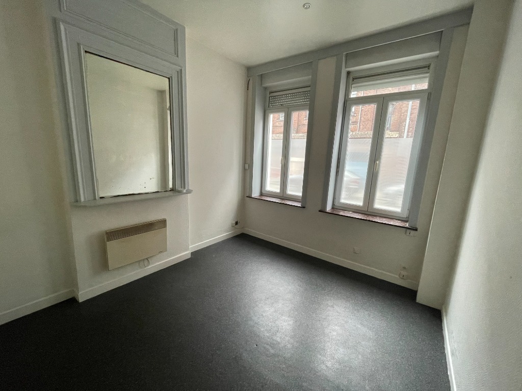 Tow ll152 stop pub t1 non meuble de 1508m Photo 1 - JLW Immobilier Tow ll152 stop pub t1 non meuble de 1508m Photo 1 - JLW Immobilier