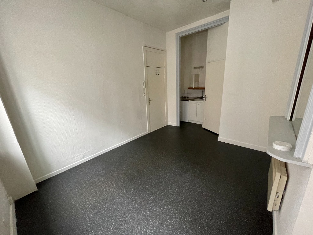 Tow ll152 stop pub t1 non meuble de 1508m Photo 2 - JLW Immobilier Tow ll152 stop pub t1 non meuble de 1508m Photo 2 - JLW Immobilier