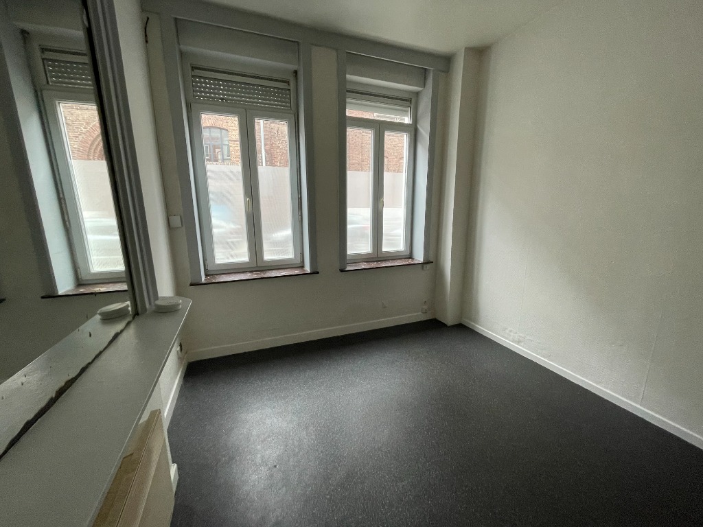 Tow ll152 stop pub t1 non meuble de 1508m Photo 5 - JLW Immobilier Tow ll152 stop pub t1 non meuble de 1508m Photo 5 - JLW Immobilier