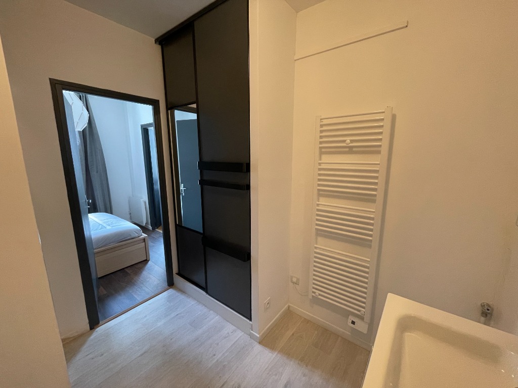 Voc ll152 rue solferino t2 meuble avec parking et balcon Photo 6 - JLW Immobilier Voc ll152 rue solferino t2 meuble avec parking et balcon Photo 6 - JLW Immobilier