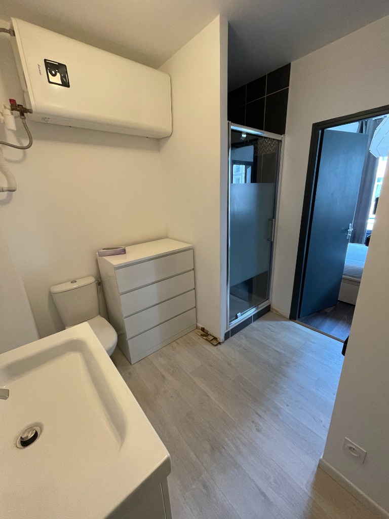 Voc ll152 rue solferino t2 meuble avec parking et balcon Photo 7 - JLW Immobilier Voc ll152 rue solferino t2 meuble avec parking et balcon Photo 7 - JLW Immobilier