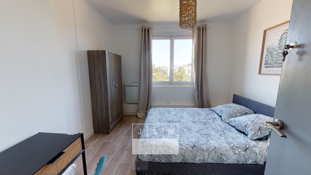 Vpd sr123   lille t5 meuble rue abelard 93 m2 Photo 8 - JLW Immobilier