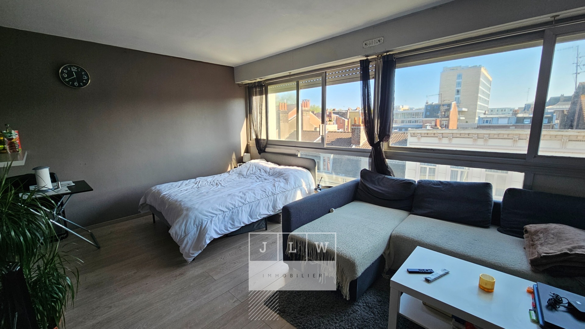 Vpe ll152 t1 non meuble 318m secteur republique Photo 1 - JLW Immobilier Vpe ll152 t1 non meuble 318m secteur republique Photo 1 - JLW Immobilier