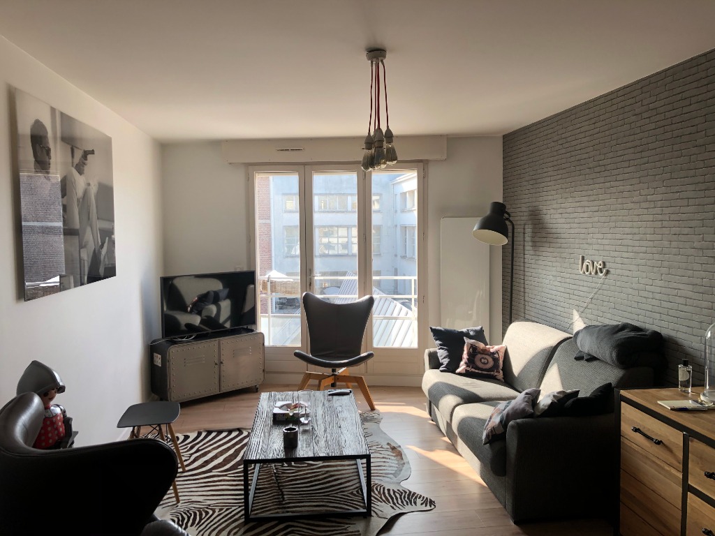 T2 traversant coup de coeur gambetta Photo 1 - JLW Immobilier T2 traversant coup de coeur gambetta Photo 1 - JLW Immobilier