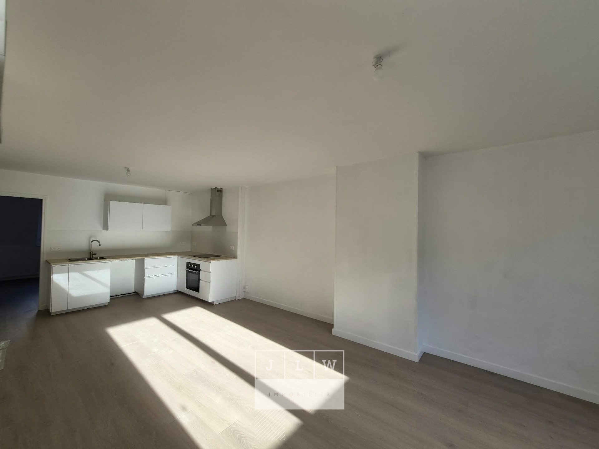 Xre jm63 appartement t3 renove armentieres centre Photo 3 - JLW Immobilier
