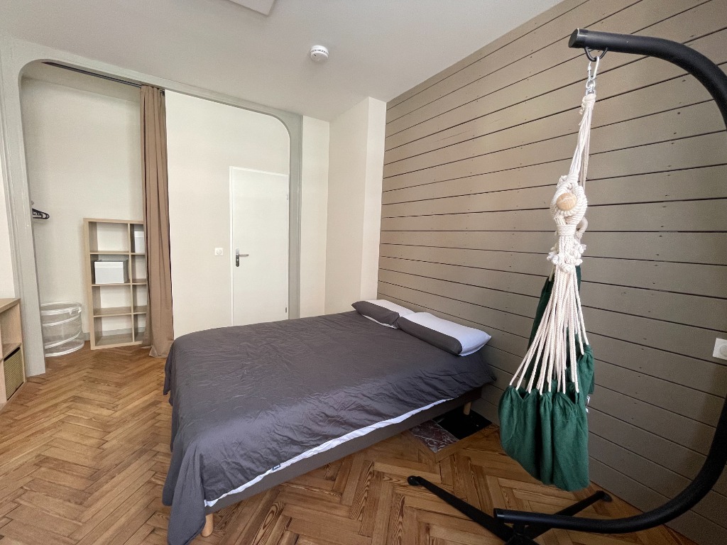 Yxk ll152 lille cormontaigne chambre meublee cour Photo 1 - JLW Immobilier Yxk ll152 lille cormontaigne chambre meublee cour Photo 1 - JLW Immobilier