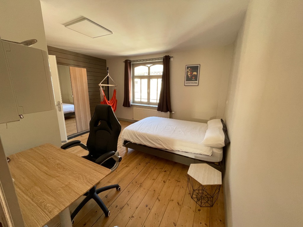 Yxk ll152 lille cormontaigne chambre meublee cour Photo 11 - JLW Immobilier Yxk ll152 lille cormontaigne chambre meublee cour Photo 11 - JLW Immobilier