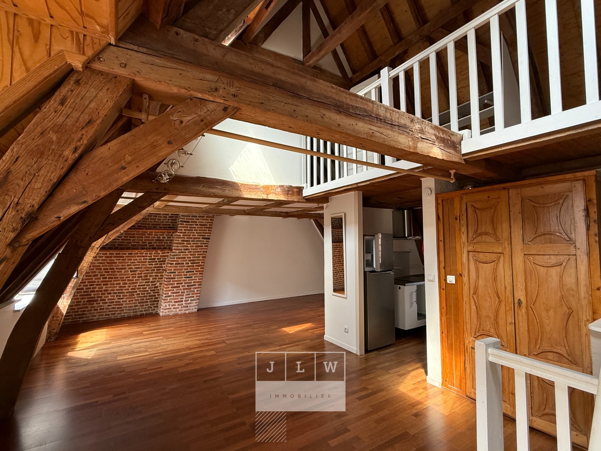 Zro sr123 lille centre duplex grand t1bis Photo 1 - JLW Immobilier Zro sr123 lille centre duplex grand t1bis Photo 1 - JLW Immobilier