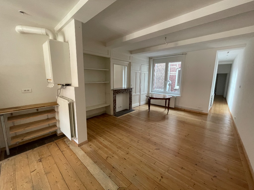 Zxj ll152  stop pub appartement t2 meuble lille centre Photo 1 - JLW Immobilier