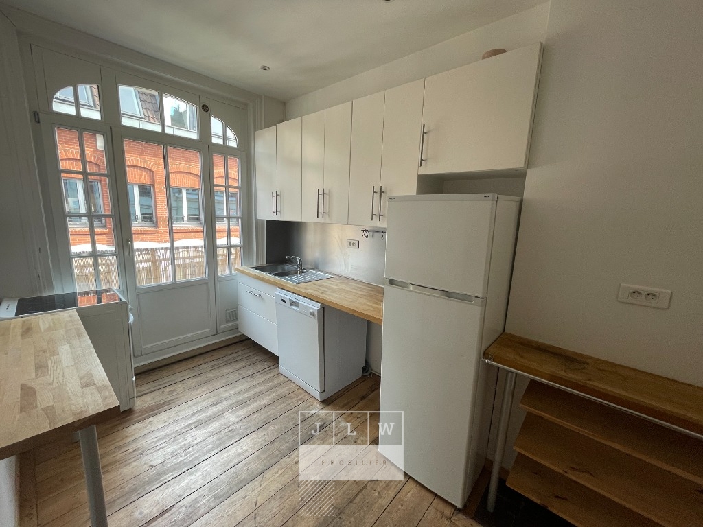 Zxj ll152  stop pub appartement t2 meuble lille centre Photo 2 - JLW Immobilier