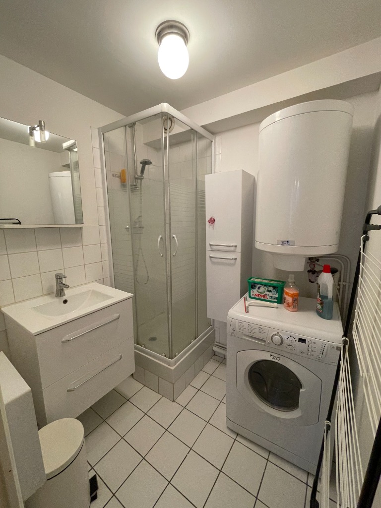 Acce ll152 lille rue de la clef t2 meuble Photo 5 - JLW Immobilier Acce ll152 lille rue de la clef t2 meuble Photo 5 - JLW Immobilier