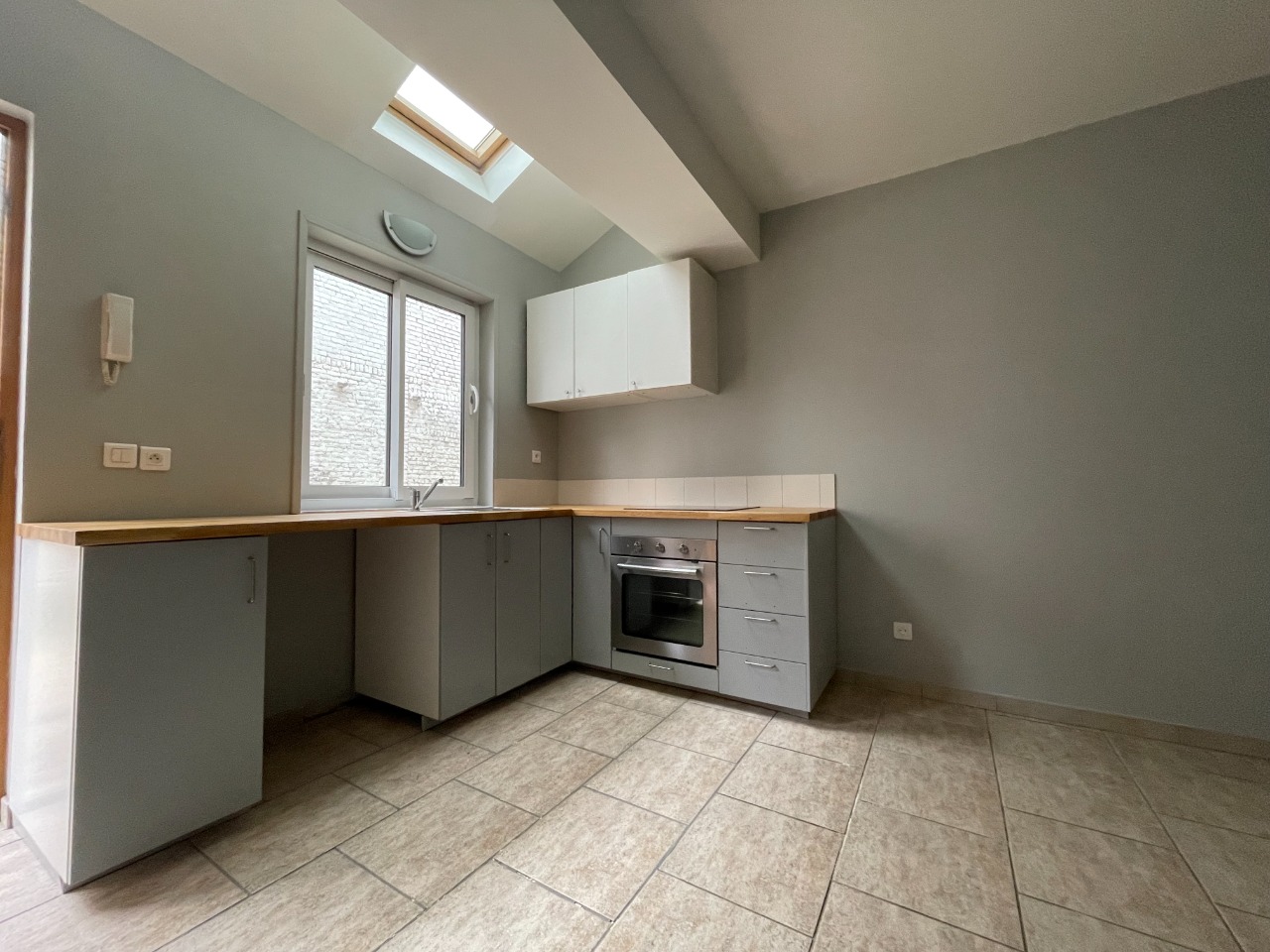 Maison renovee 2 chambres place du marche de wazemmes Photo 2 - JLW Immobilier