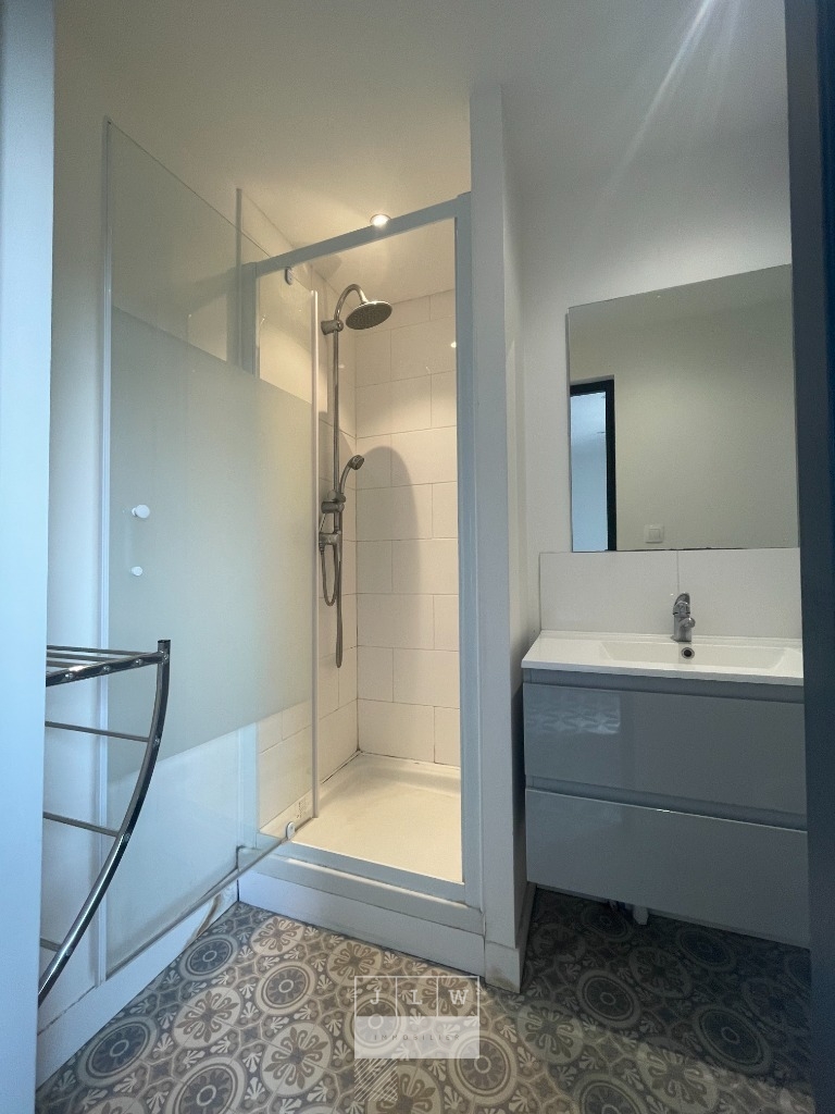 Agcl ll152 appartement t4 meuble euratechnologies Photo 5 - JLW Immobilier Agcl ll152 appartement t4 meuble euratechnologies Photo 5 - JLW Immobilier