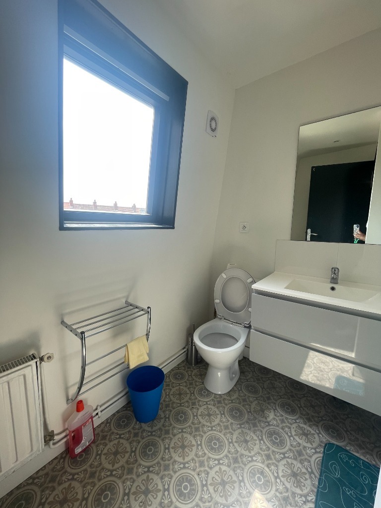 Agcl ll152 appartement t4 meuble euratechnologies Photo 9 - JLW Immobilier Agcl ll152 appartement t4 meuble euratechnologies Photo 9 - JLW Immobilier