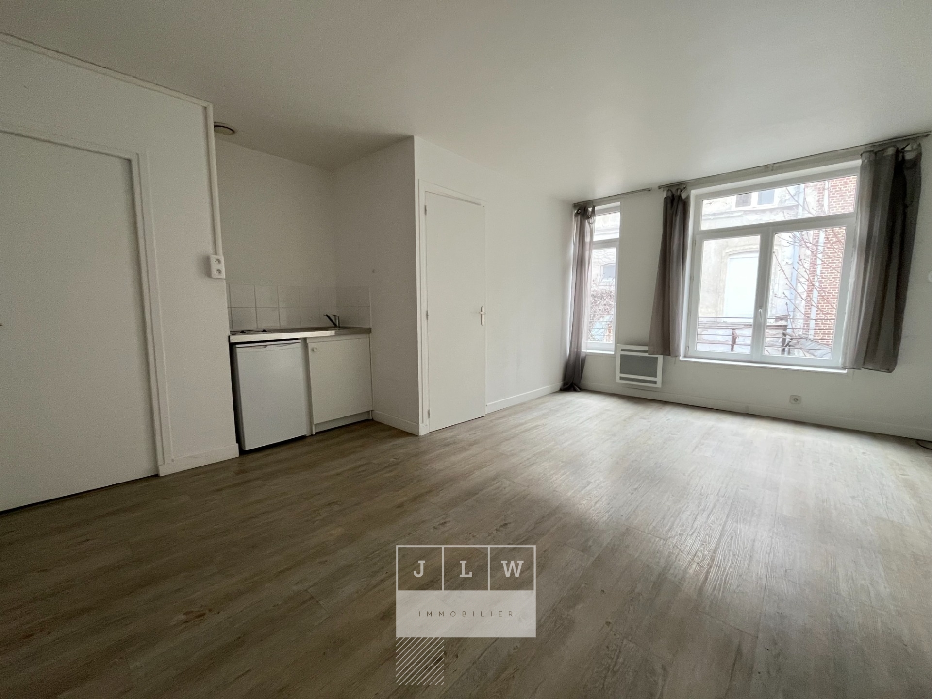 Lille hyper centre appartement de type 2 Photo 2 - JLW Immobilier Lille hyper centre appartement de type 2 Photo 2 - JLW Immobilier