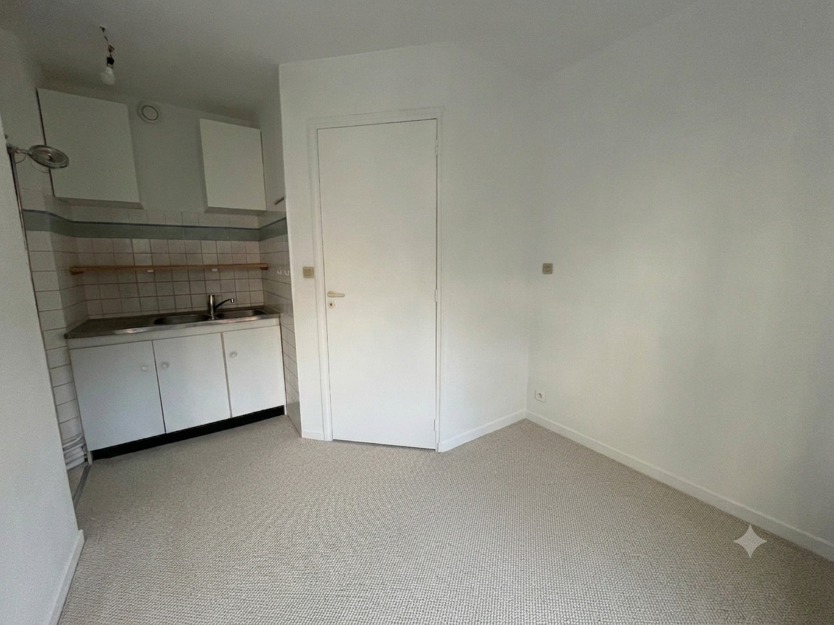 Vieux lille studio renove de 14m proche ecoles Photo 2 - JLW Immobilier Vieux lille studio renove de 14m proche ecoles Photo 2 - JLW Immobilier