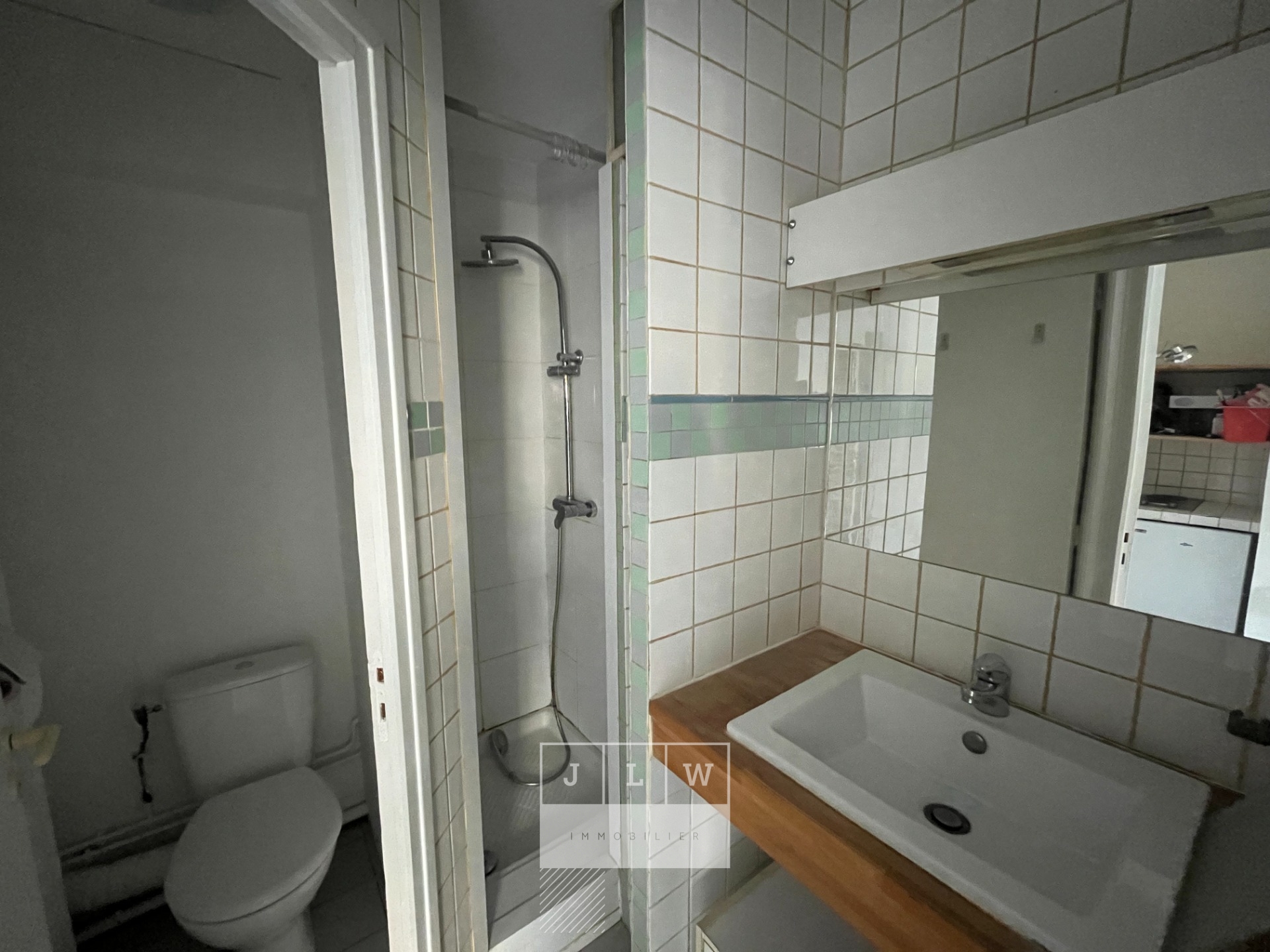Vieux lille studio renove de 14m proche ecoles Photo 3 - JLW Immobilier Vieux lille studio renove de 14m proche ecoles Photo 3 - JLW Immobilier