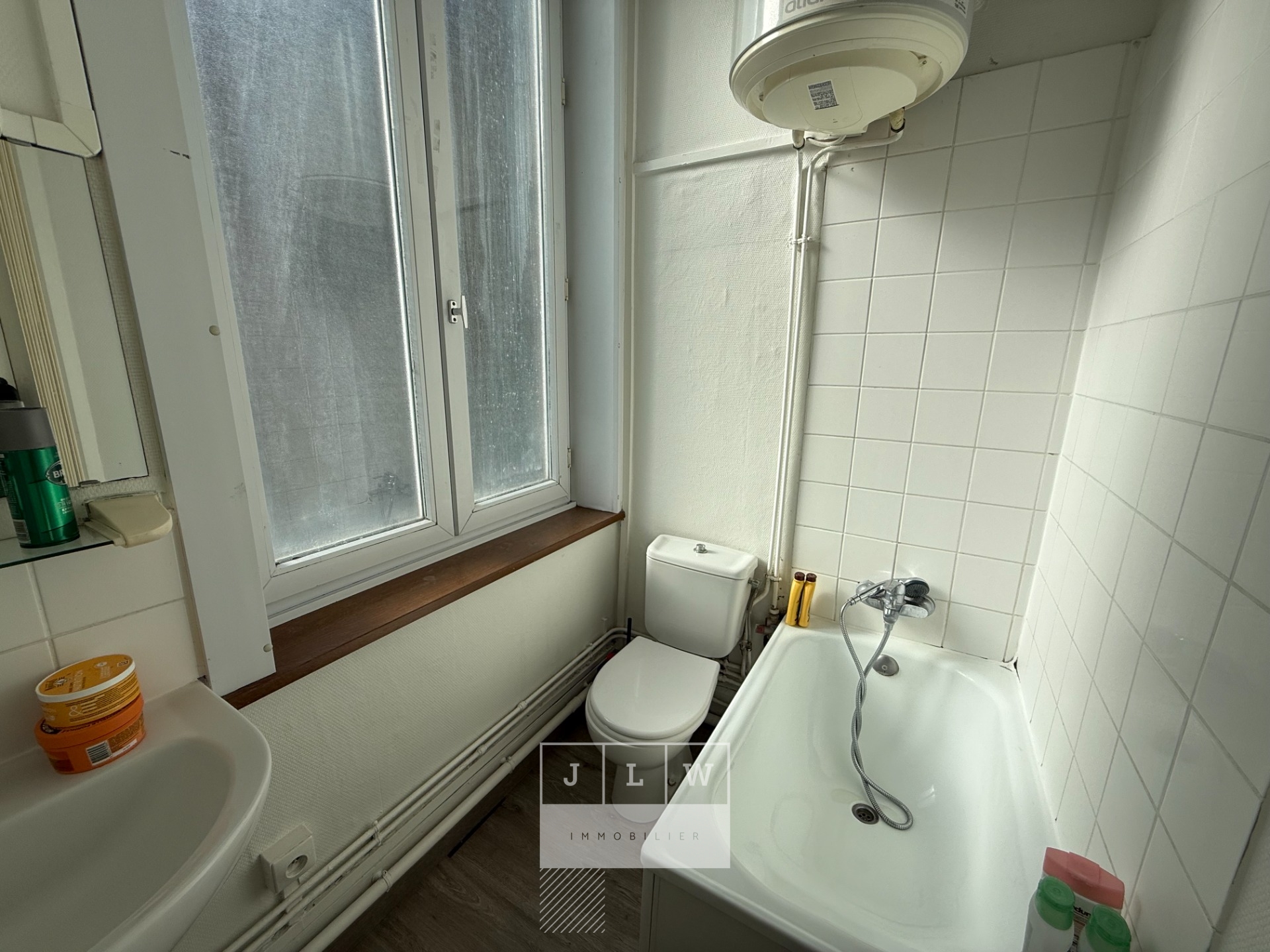 Lille republique studio proche ecoles Photo 3 - JLW Immobilier Lille republique studio proche ecoles Photo 3 - JLW Immobilier