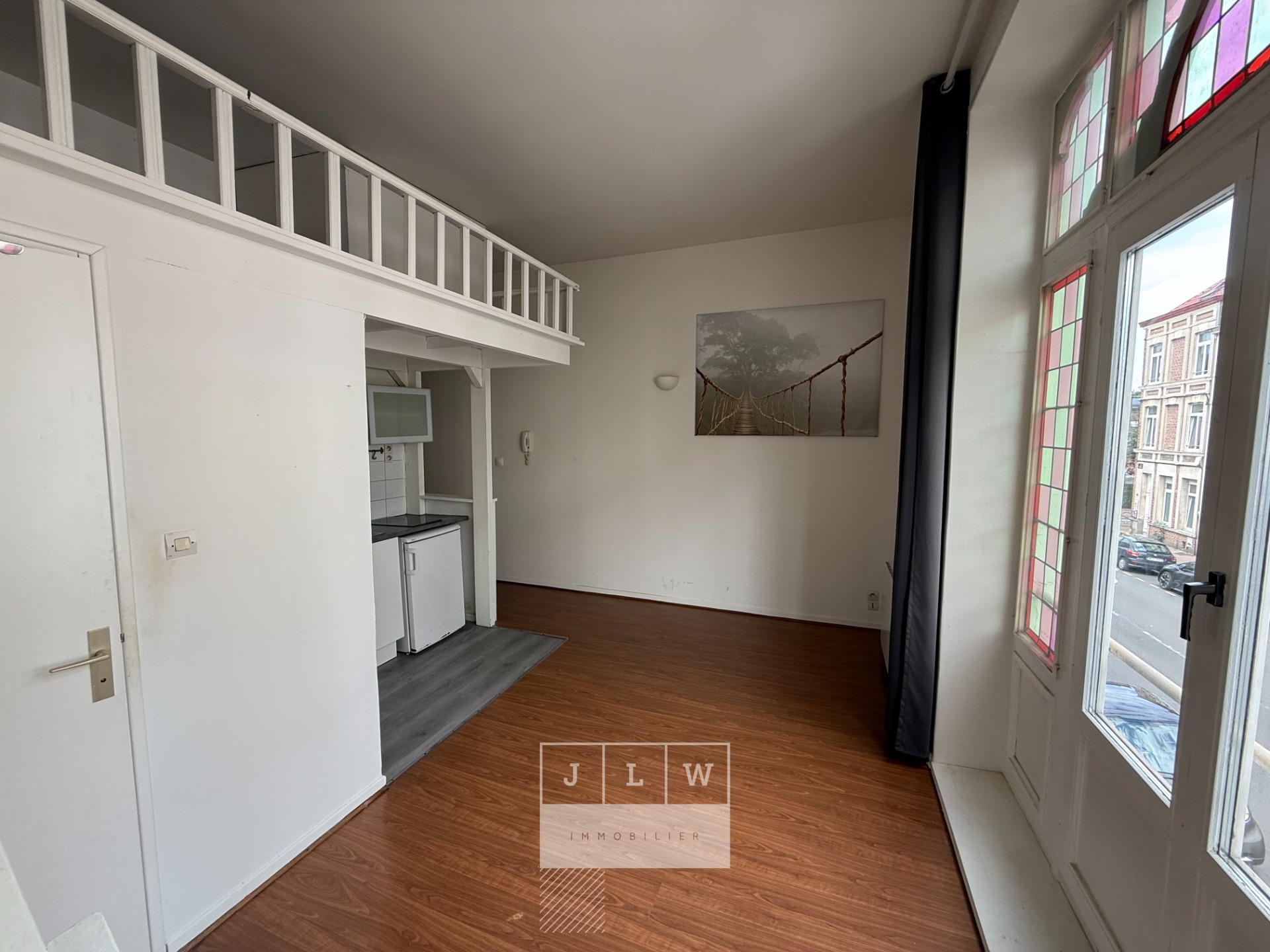 Lille st michel studio avec mezzanine Photo 3 - JLW Immobilier Lille st michel studio avec mezzanine Photo 3 - JLW Immobilier