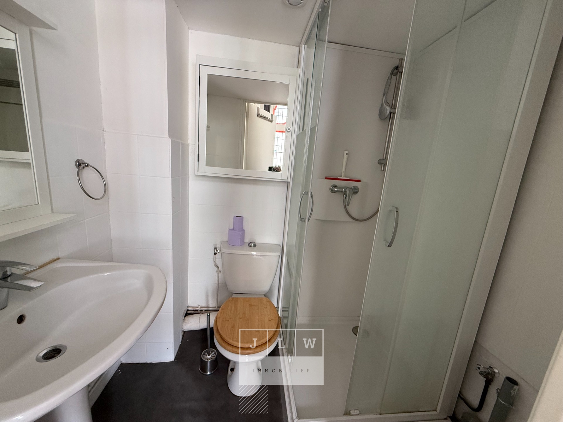 Lille st michel studio avec mezzanine Photo 5 - JLW Immobilier Lille st michel studio avec mezzanine Photo 5 - JLW Immobilier