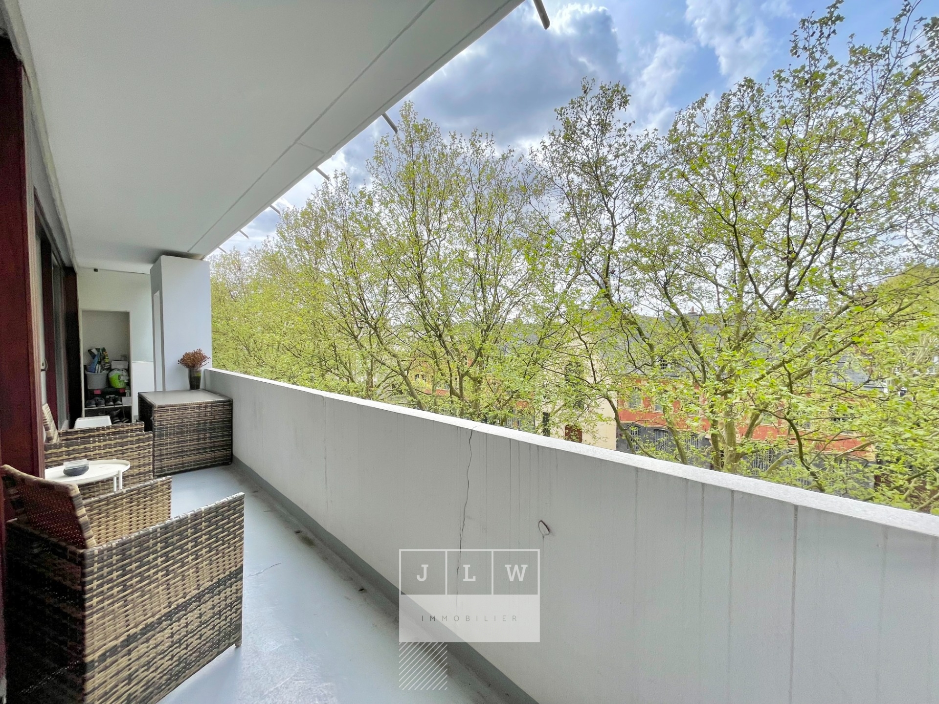 Hyper centre bel appartement traversant avec exterieurs Photo 3 - JLW Immobilier Hyper centre bel appartement traversant avec exterieurs Photo 3 - JLW Immobilier