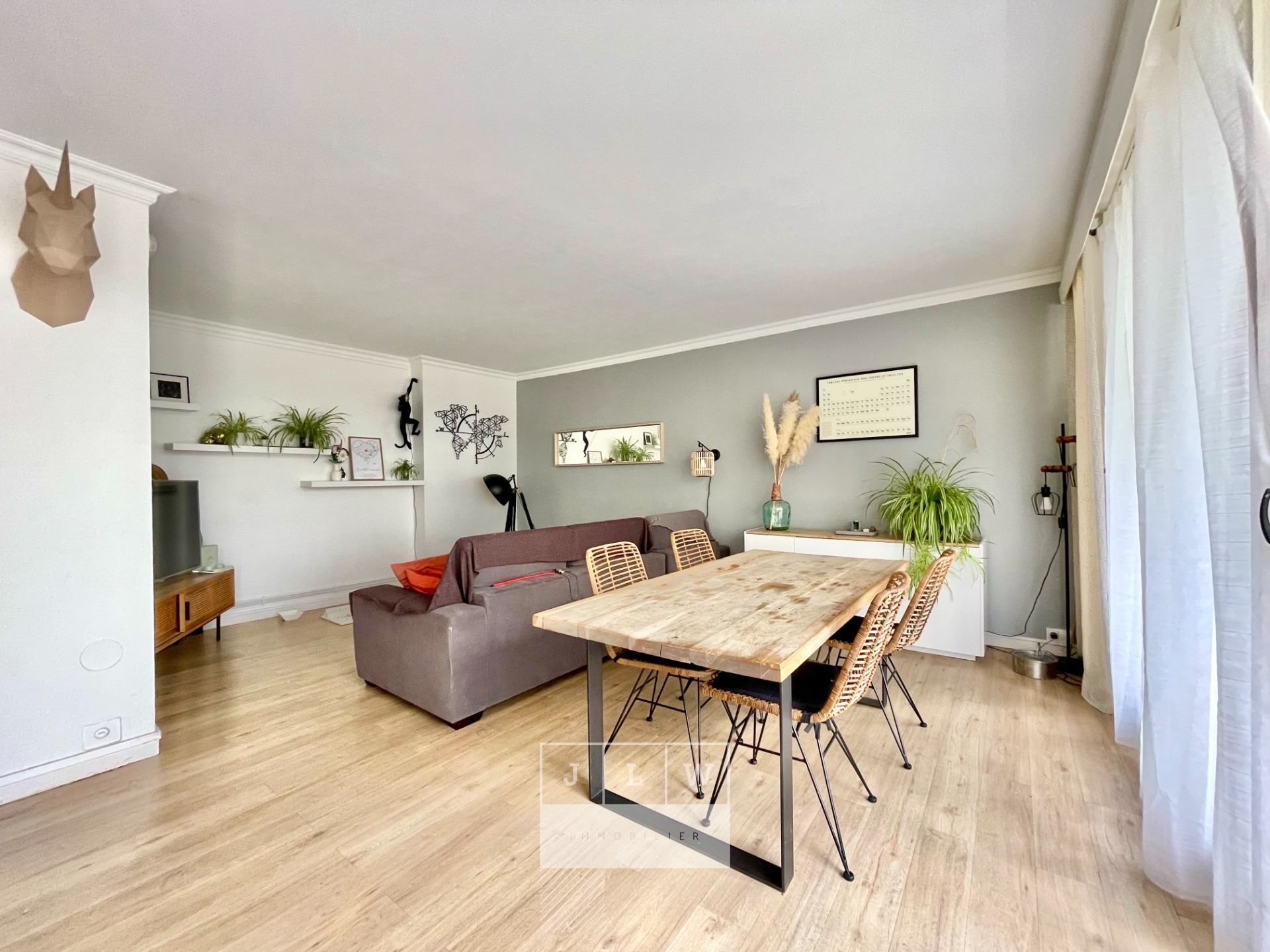Hyper centre bel appartement traversant avec exterieurs Photo 5 - JLW Immobilier Hyper centre bel appartement traversant avec exterieurs Photo 5 - JLW Immobilier