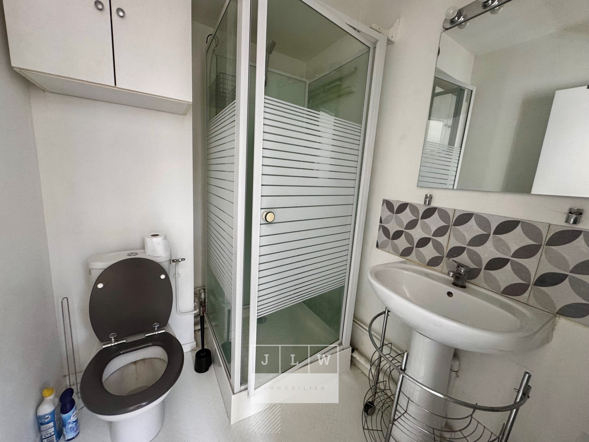 Studio rennove de 21m Photo 6 - JLW Immobilier Studio rennove de 21m Photo 6 - JLW Immobilier