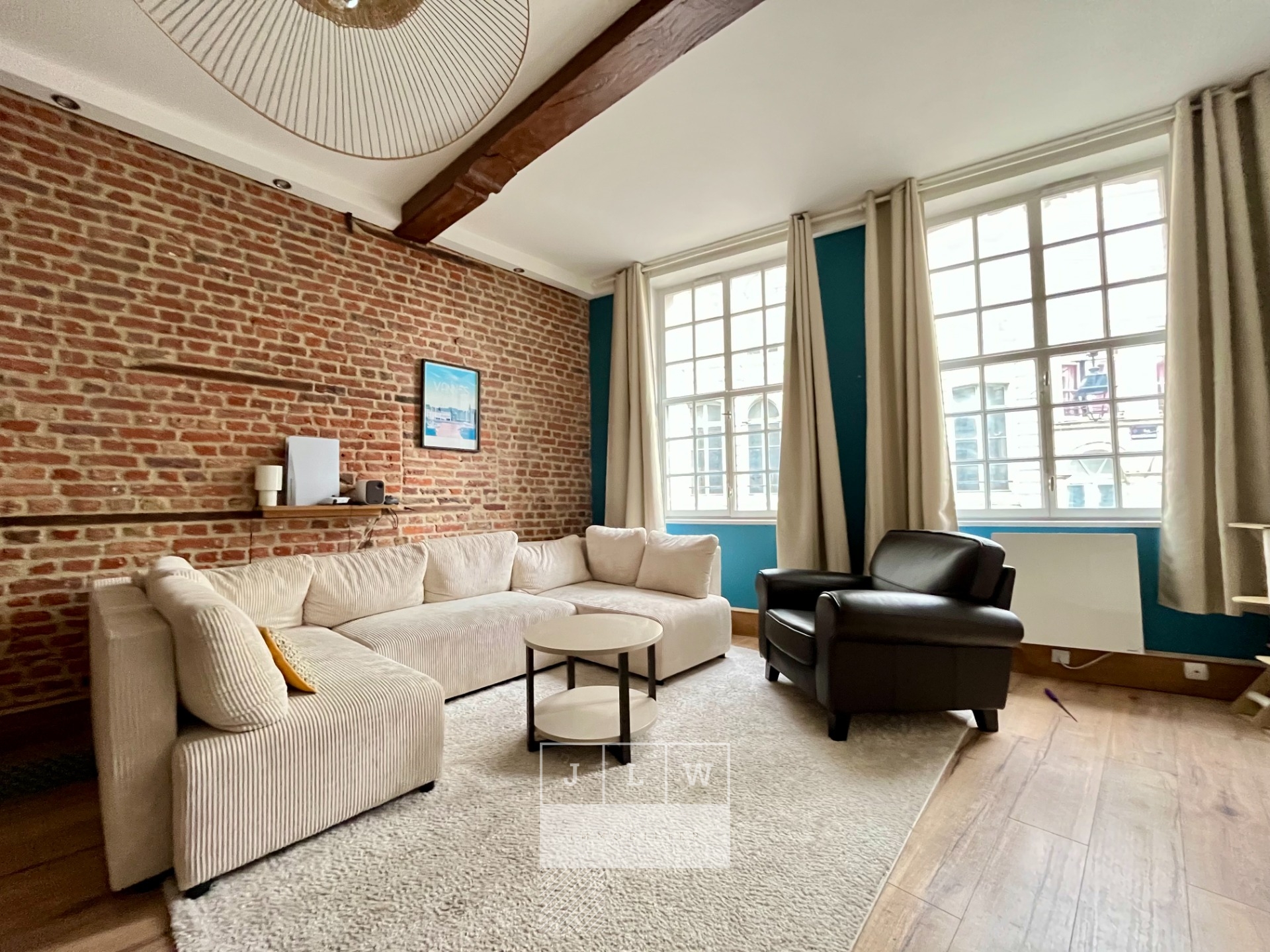 Vieux lille appartement de type 2 renove Photo 1 - JLW Immobilier Vieux lille appartement de type 2 renove Photo 1 - JLW Immobilier