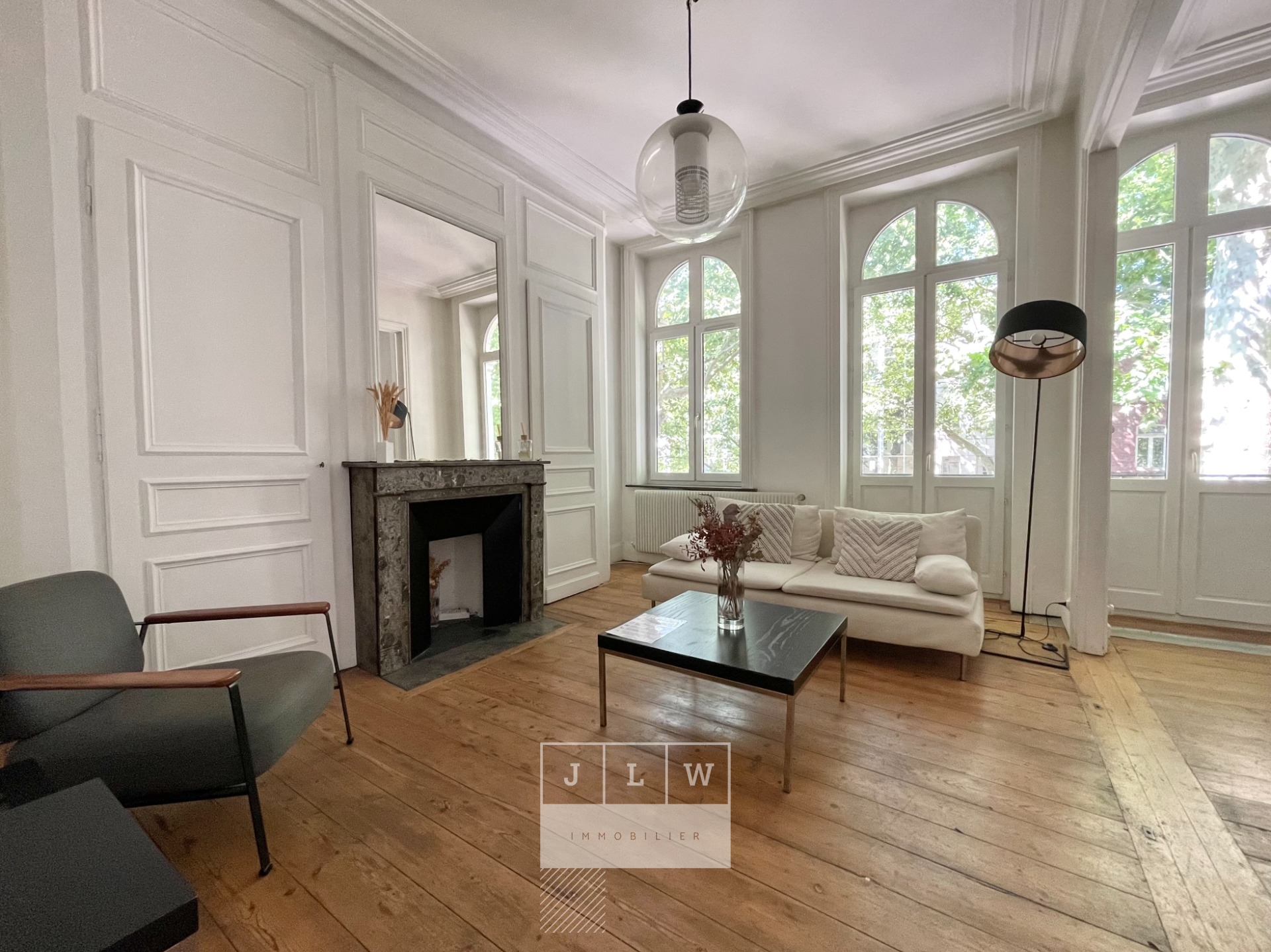 Lille centre t2 avec cachet renove Photo 2 - JLW Immobilier
