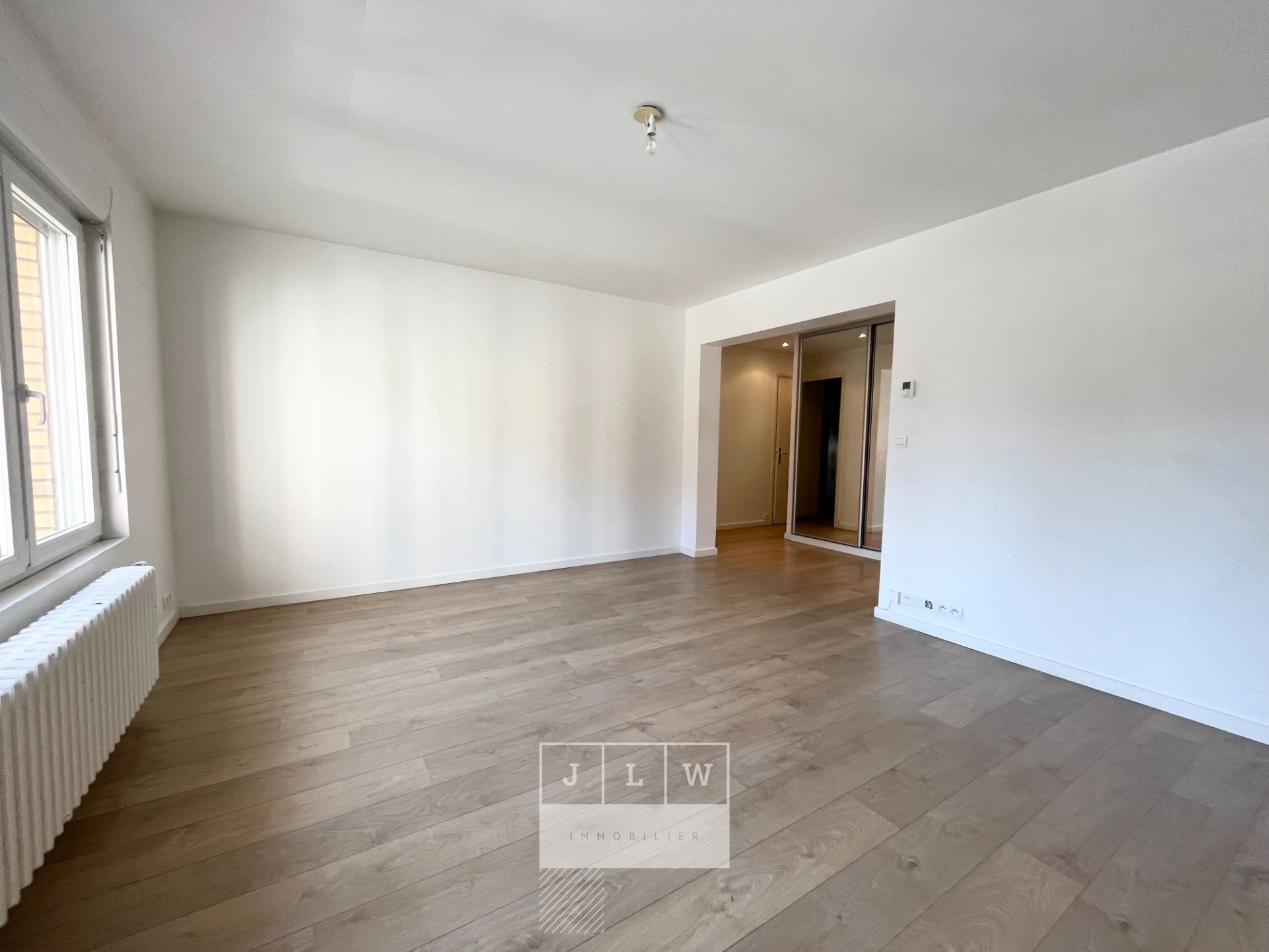 Appartement renove t4 avec garage et balcon Photo 2 - JLW Immobilier Appartement renove t4 avec garage et balcon Photo 2 - JLW Immobilier