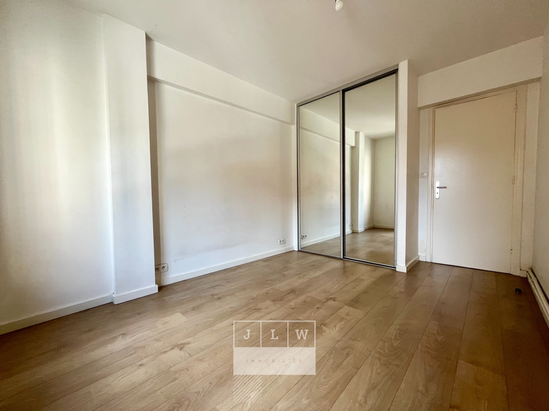 Appartement t4 avec garage et balcon Photo 6 - JLW Immobilier Appartement t4 avec garage et balcon Photo 6 - JLW Immobilier