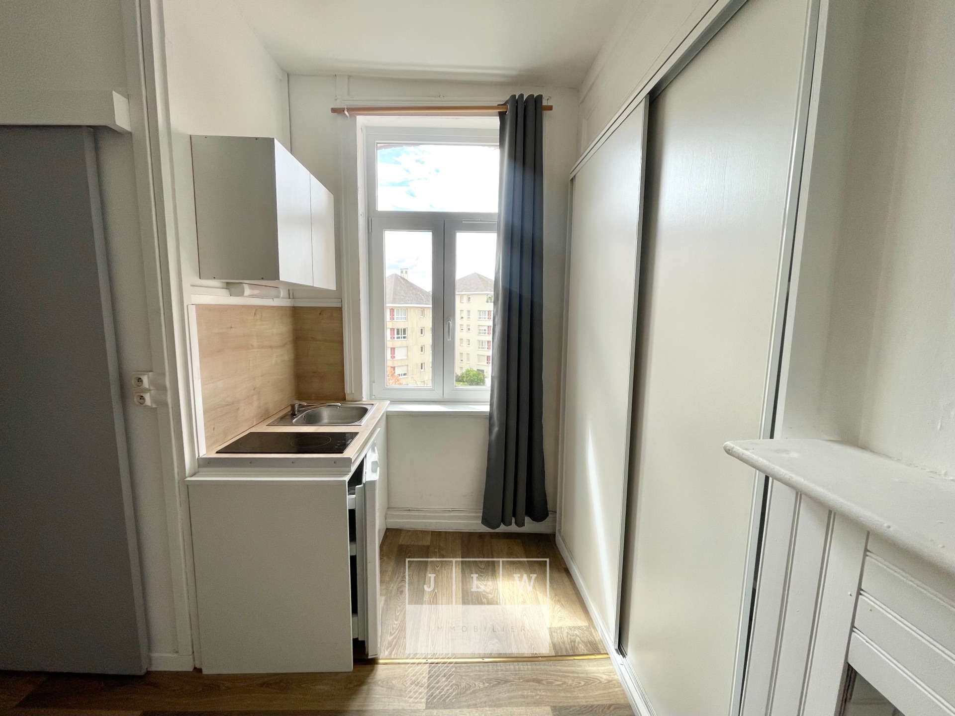 Lille centre studio 22m2 rue nicolas leblanc Photo 2 - JLW Immobilier Lille centre studio 22m2 rue nicolas leblanc Photo 2 - JLW Immobilier