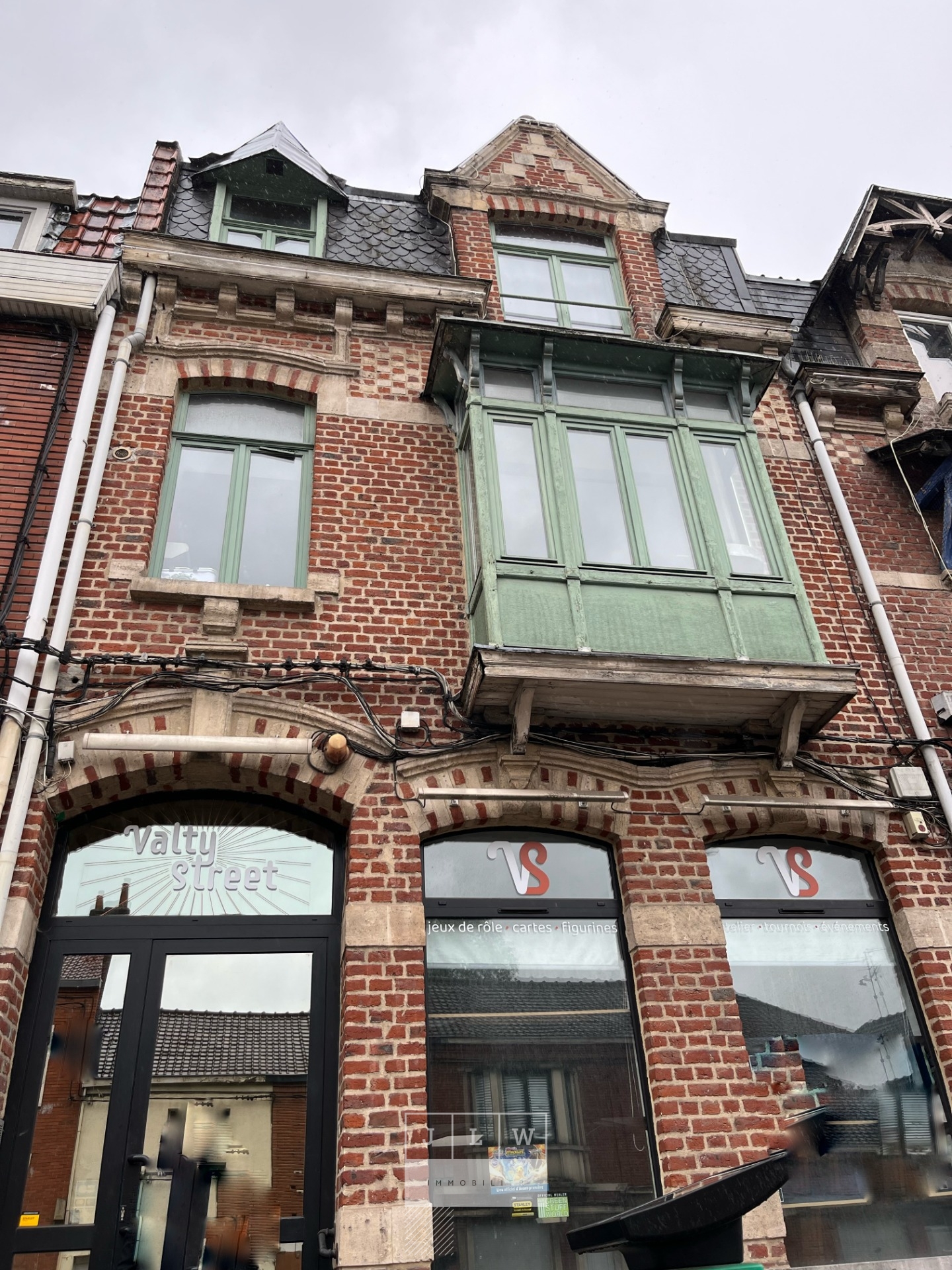Lille immeuble de 4 lots Photo 1 - JLW Immobilier Lille immeuble de 4 lots Photo 1 - JLW Immobilier