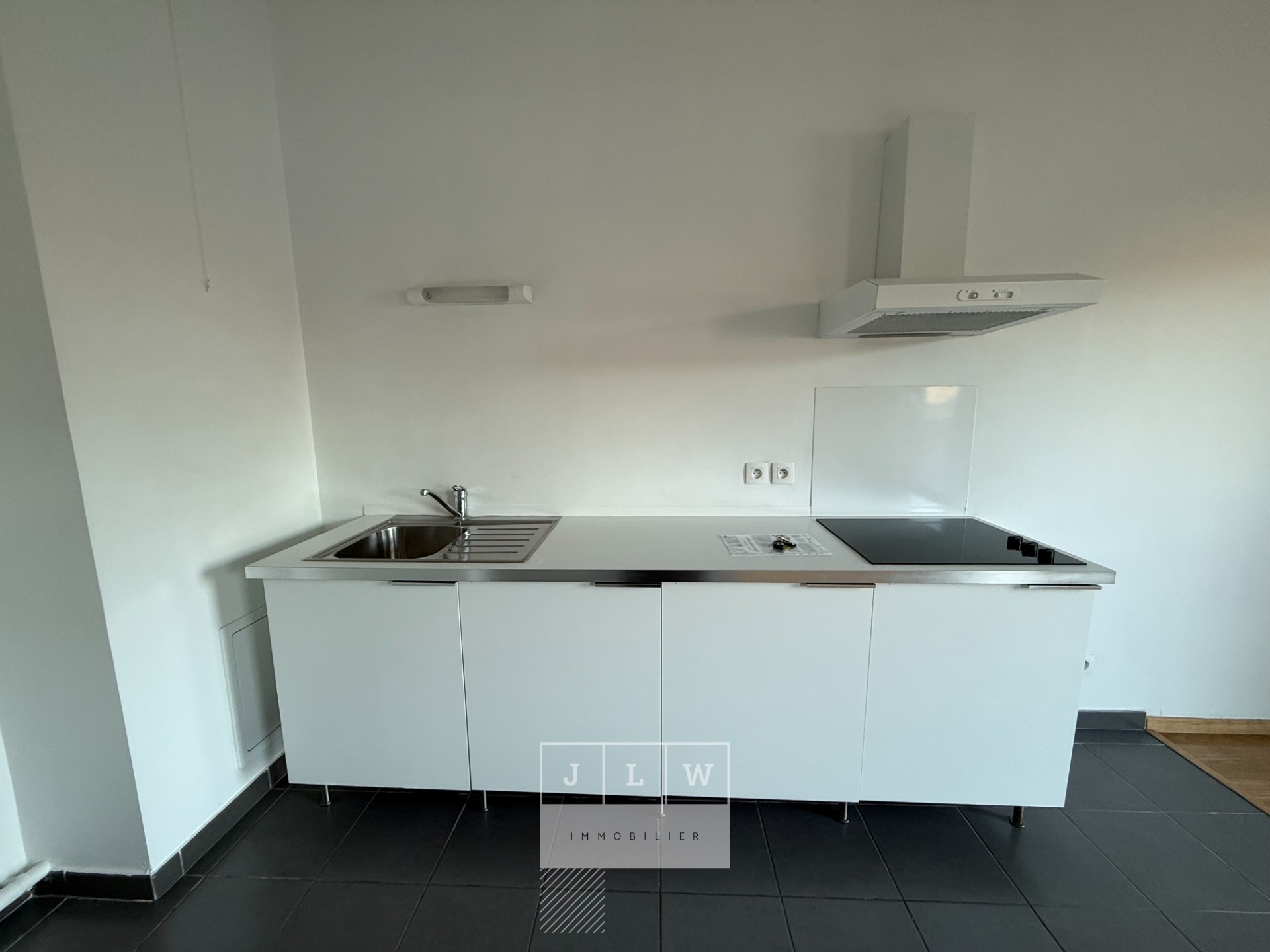 Ita jm63 studio non meuble marcq en baroeul Photo 4 - JLW Immobilier Ita jm63 studio non meuble marcq en baroeul Photo 4 - JLW Immobilier
