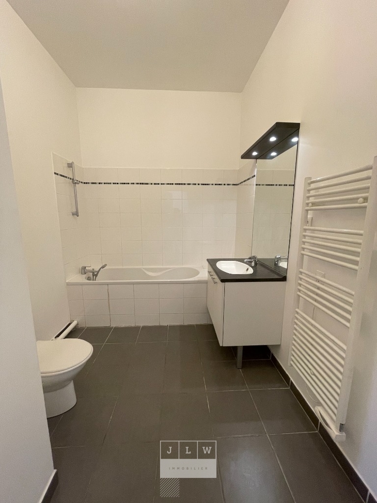 Ita jm63 studio non meuble marcq en baroeul Photo 5 - JLW Immobilier Ita jm63 studio non meuble marcq en baroeul Photo 5 - JLW Immobilier