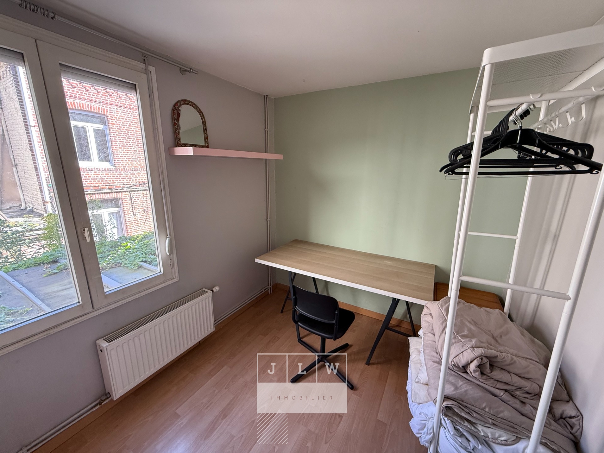 Iuq ll152 pro a les cles rue gantois t3 meuble Photo 6 - JLW Immobilier Iuq ll152 pro a les cles rue gantois t3 meuble Photo 6 - JLW Immobilier