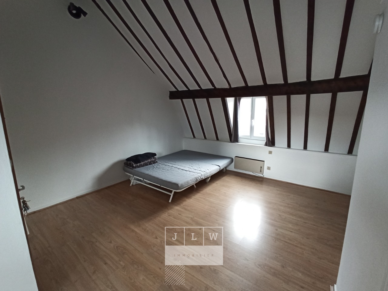 Lille studio non meuble de 17m Photo 3 - JLW Immobilier Lille studio non meuble de 17m Photo 3 - JLW Immobilier