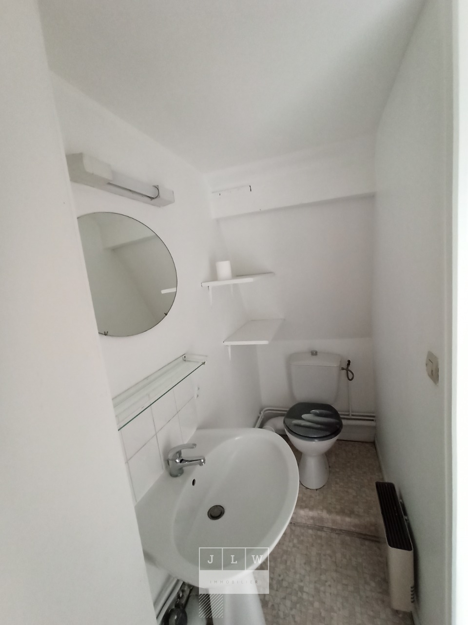 Lille studio non meuble de 17m Photo 6 - JLW Immobilier Lille studio non meuble de 17m Photo 6 - JLW Immobilier