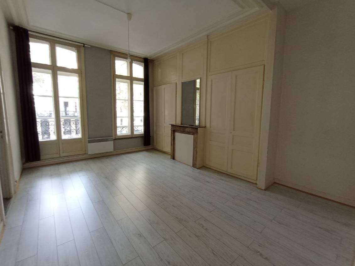 Jcl ll152 lille republique t2 bis de 5280m Photo 1 - JLW Immobilier