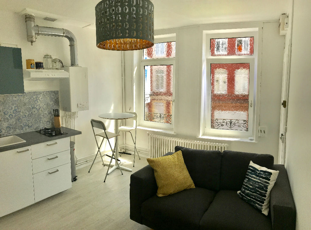 Jhm ll152 lille beau t2 meuble de 28 m Photo 2 - JLW Immobilier Jhm ll152 lille beau t2 meuble de 28 m Photo 2 - JLW Immobilier