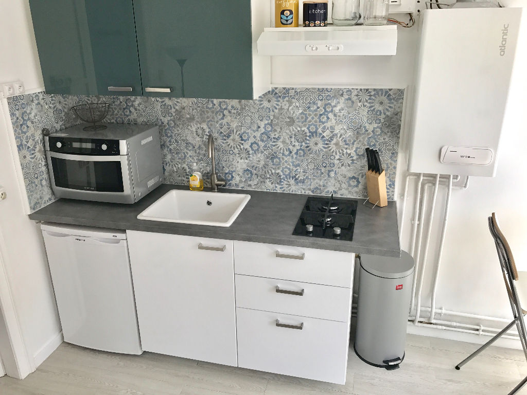 Jhm ll152 lille beau t2 meuble de 28 m Photo 3 - JLW Immobilier Jhm ll152 lille beau t2 meuble de 28 m Photo 3 - JLW Immobilier